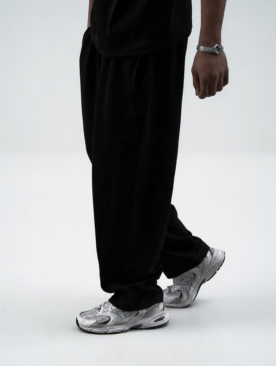 BLACK BASIC SWEATPANT