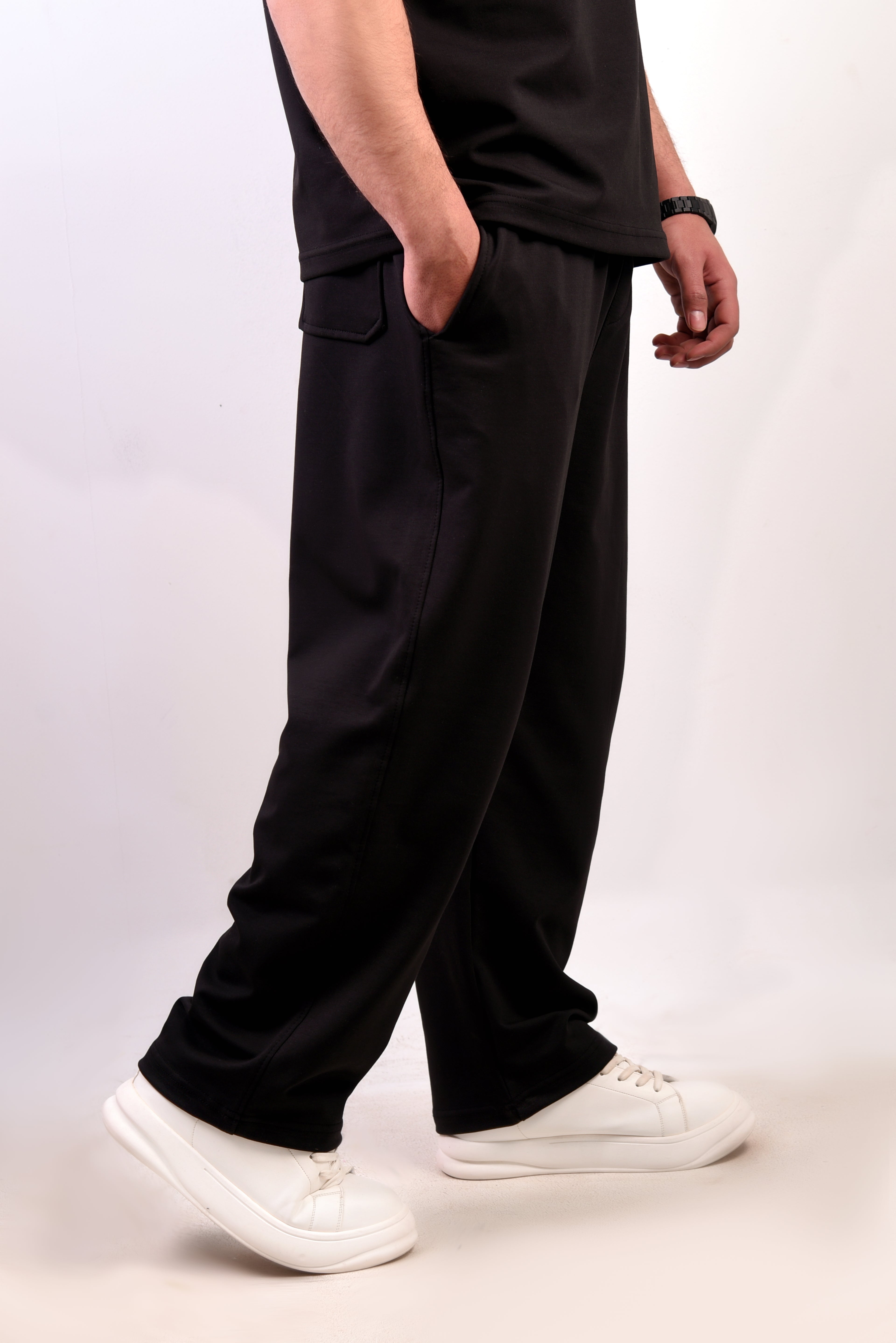 BLACK BASIC SWEATPANT